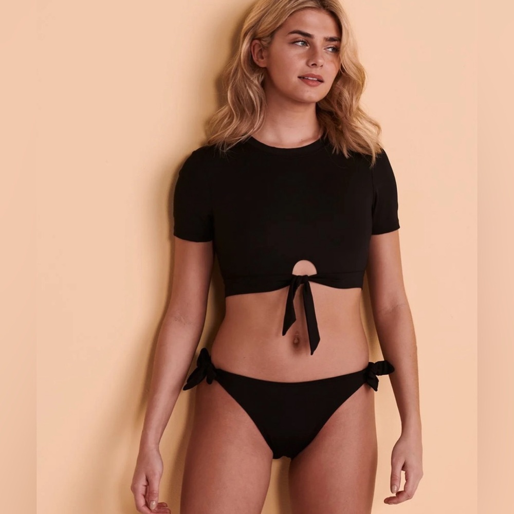 Tropik Short Sleeve Rashguard Black